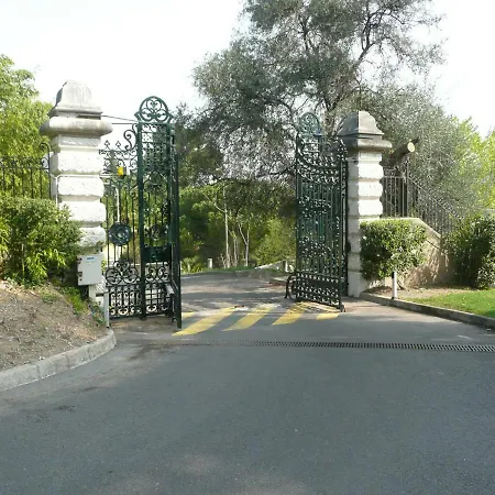 Chateau Miramar